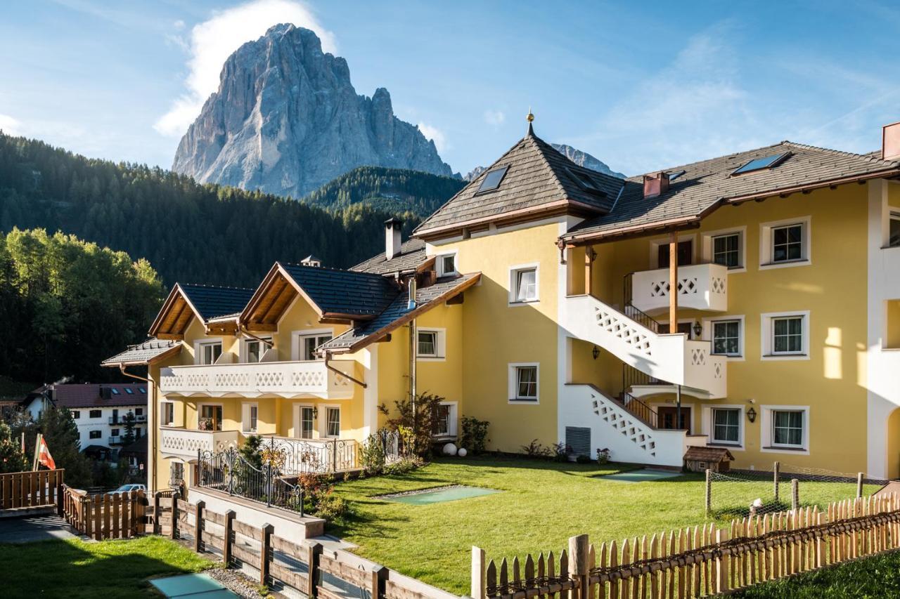 Alpenhotel Plaza Santa Cristina Val Gardena Exteriör bild